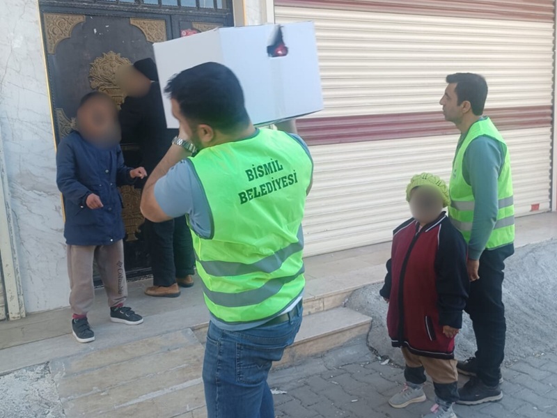Belediyemizden İhtiyaç Sahiplerine Gıda Yardımı Yapıldı