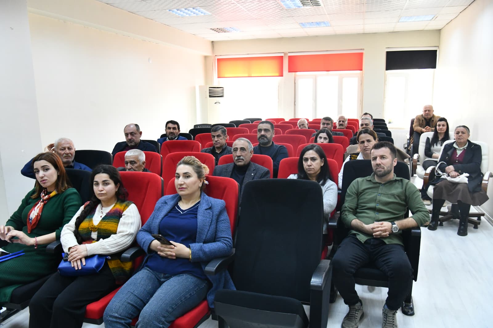 b8fb7cdb-0379-4ce8-9bbe-721f23ae60f6