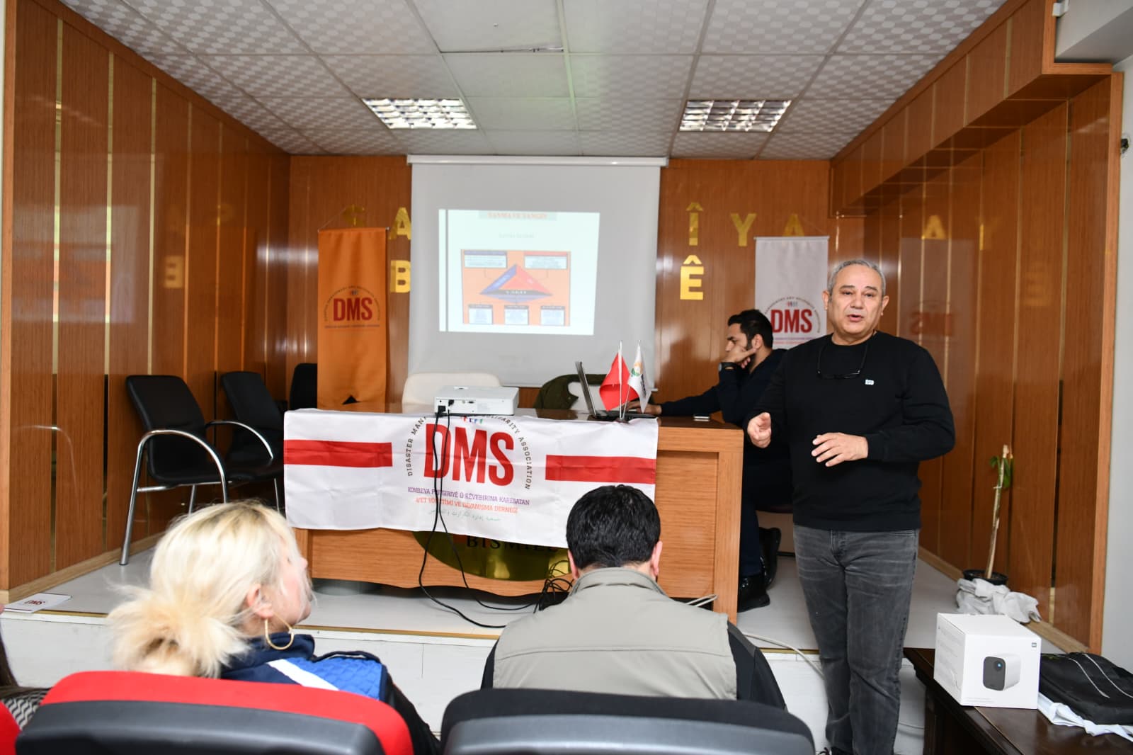 ca7c74a8-06a1-435a-8227-0a3ce9f11e6e